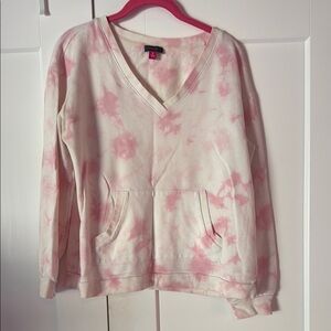 Vince Camuto White and Pink Oversized Sweater